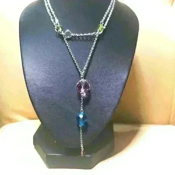 Beautiful faux gemstone necklace
